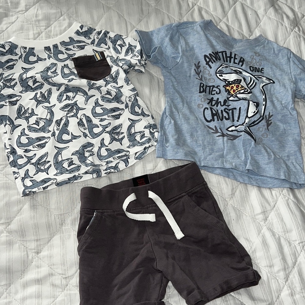 Boys Shark Shirts & Shorts 🦈 🩵